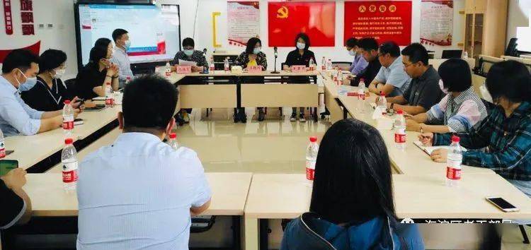 海霞最新动态,海霞的日常趣事与温暖瞬间