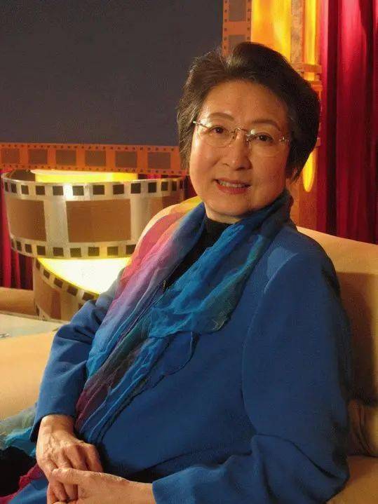 曹雷演员,曹雷，一位闪耀于舞台与荧屏的演员