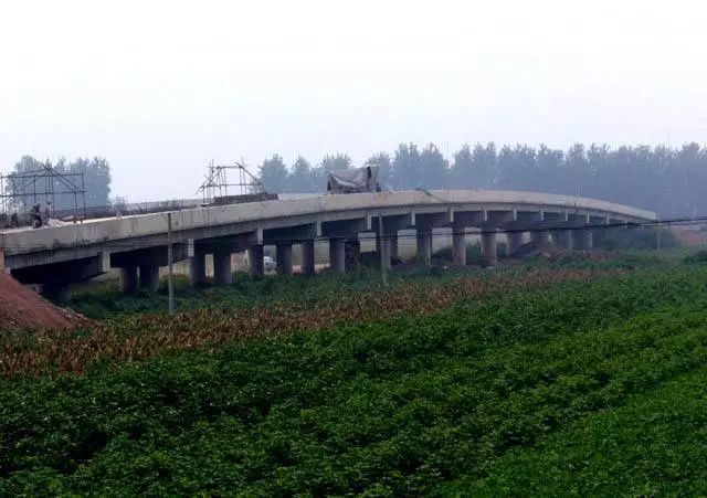 洪监高速公路最新进展,洪监高速公路最新进展,一路向前,成就与自信的交响曲