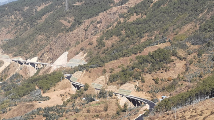 华丽高速公路最新情况,华丽高速公路最新情况,一路前行,成就与自信并行