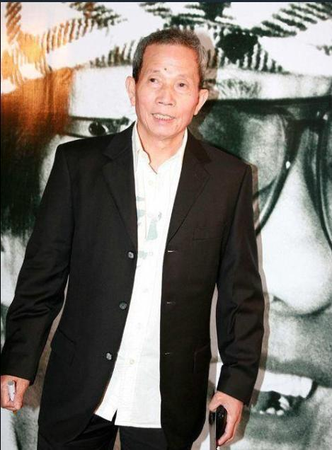 武打明星去世,武打明星的平凡日常与永恒友情